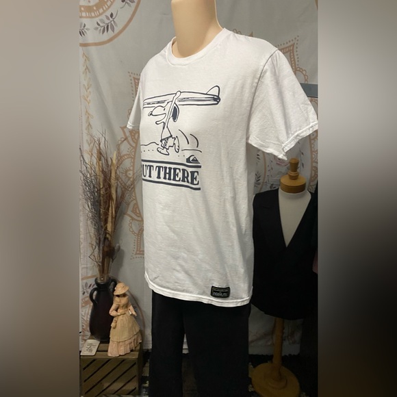 EUC Vintage Quiksilver X Peanuts 100% Cotton Snoopy T-shirt Small “Out There” - Picture 3 of 7